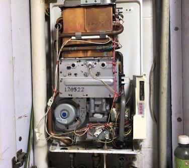燃气热水器跳闸维修处理